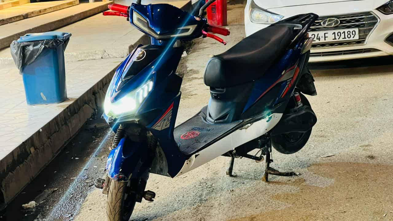 السلام عليكم ماطور شحن للبيع او مراوس بانزين عادي سكنس البطاريات تعبانه دفعلي سعر عجبني ابيعك ماطور جديد مكان الموصل حي سومر الرقم *********** بي وتساب
