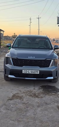 للبيع كيا سورنتو موديل 2024 رقم بغداد شهداء مواصفات S بدون ايرباكات  4...