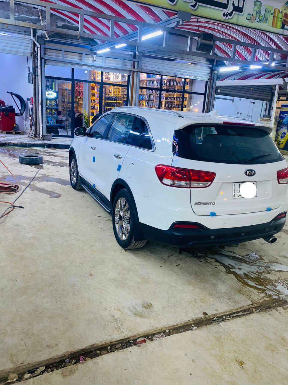 السلام عليكم
كيا سورنتو موديل 2017 وارد امريكي حادث بس حافت البنيد ومصبوغ نفسه بدون دواخل بدون فتح وبيها رشه بلجاملغ الخلفي بدون دواخل مكينه 2400 لا تبخير ولا تنقيص مواصفات كشن كهربائي تدفئه فور ويل جاهزه من كلشي حداديه تخم تاير تبريد كهربائيات كلها جاهزه بيع او مراوس مكاني ديوانيه 

***********

***********
