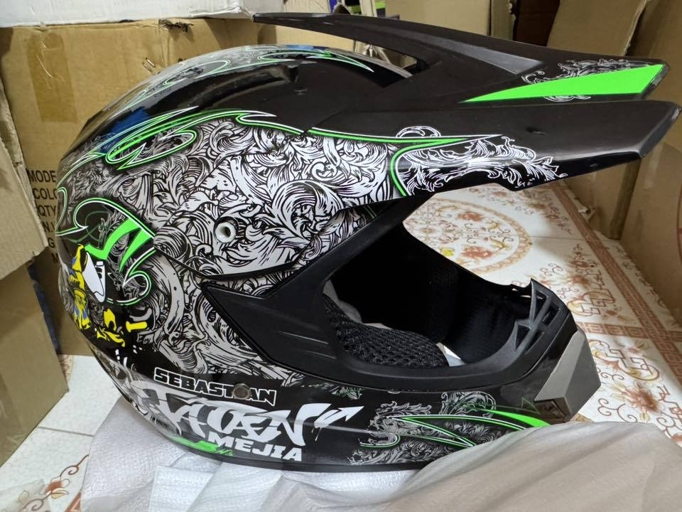 القياس M جديدة بالكارتونه اطونا سعر وبالعافية


**إذا كنت صاحب هذا الإعلان وتريد حذفه لأي سبب، رجاءا أرسل رسالة إلى الدعم الفني**