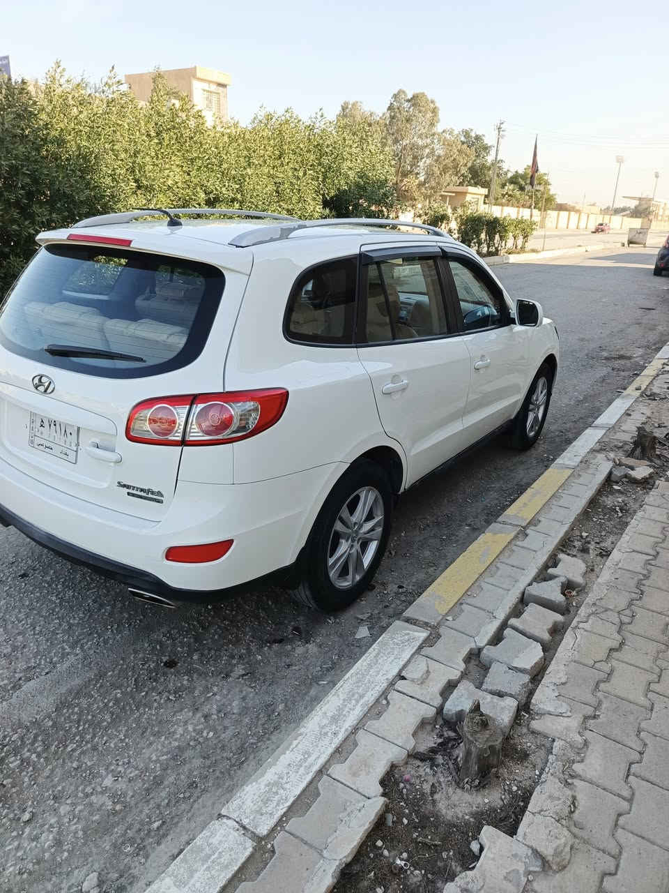 السلام عليكم كيه سنتافي للبيع موديل 2012 باسمي 6سكندر
7راكب خليجي اشاير بالمري 
مريات شفط 
فول ويل
رقم بغداد 
تبريد 3قطع
كير ومكنيه حداديه 
كله جديد
كهربائيّة كله شغاله
السياره جديده مال جناي 
السياره موجوده في كربلاء 
اخوان هذا السونار امامكم بتاريخ اليوم 
اخوان اقره السونار زين يلله تتصل 
السعر 144
الرقم ***********
