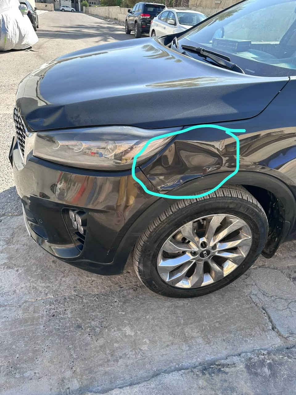 السلام عليكم كيا سورنتو2020 فول مواصفات
حساسات اماامي خلفي

تبريد 3 قطع
تدفئة تبريد بالكشنات الامامية
بانوراما
ويل كروم 
بعد بيهه هواي مواصفات معروفة فئة AWD
رقم بغداد
كير مكينة كفالة عامة شواصي لغود كله مكفول
بيهه حادث بسييط موضح بالصور داخل المنشور للاستفسار اتصل مكاني بغداد شارع فلسطين او زيونة
***********
السعر 210$ وبيهه مجال للشراي بيك خير وادلل
