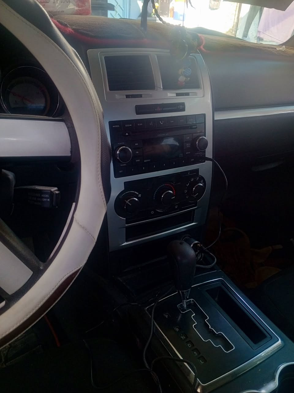 جارجر 2009 للبيع أو مراوس رقم بغداد الدولي باسمي مكينه  وكير بالكارتون مانع انزلاق  سنتر لوك
للاتصال ***********
