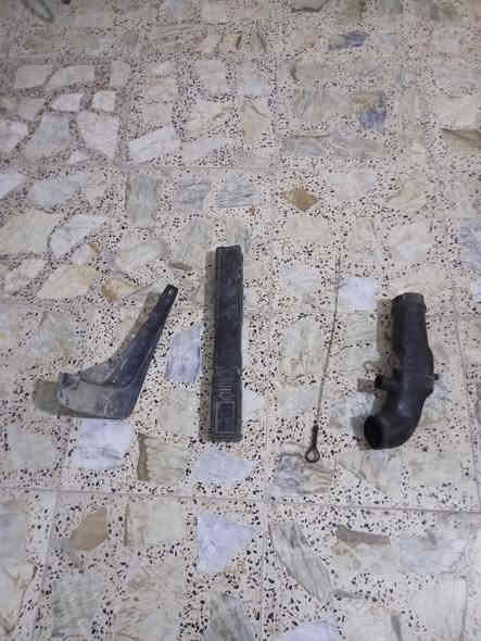 سلام عليكم حبايب غراض سايبة للبيع  مسجل ٥الاف شغال 
قاعدة اسبير نضيفة ٥الاف جامه مثلث سايبة جديدة ١٠الاف شركة  سطاب اكسل أمامي كامل سعره ٢٥ سطاب اكسل خلفي نقص بوربرن فقط سعره ٢٠الف  مثلث طوارى سعره ٣الف قطرة سايبة نضيفة سعرها ٣الف  جوين شوته سايبا سعر ٢الف دينار  واقية طين سعرها ٢الف دينار مكاني بغداد الحرية رقمي ***********
