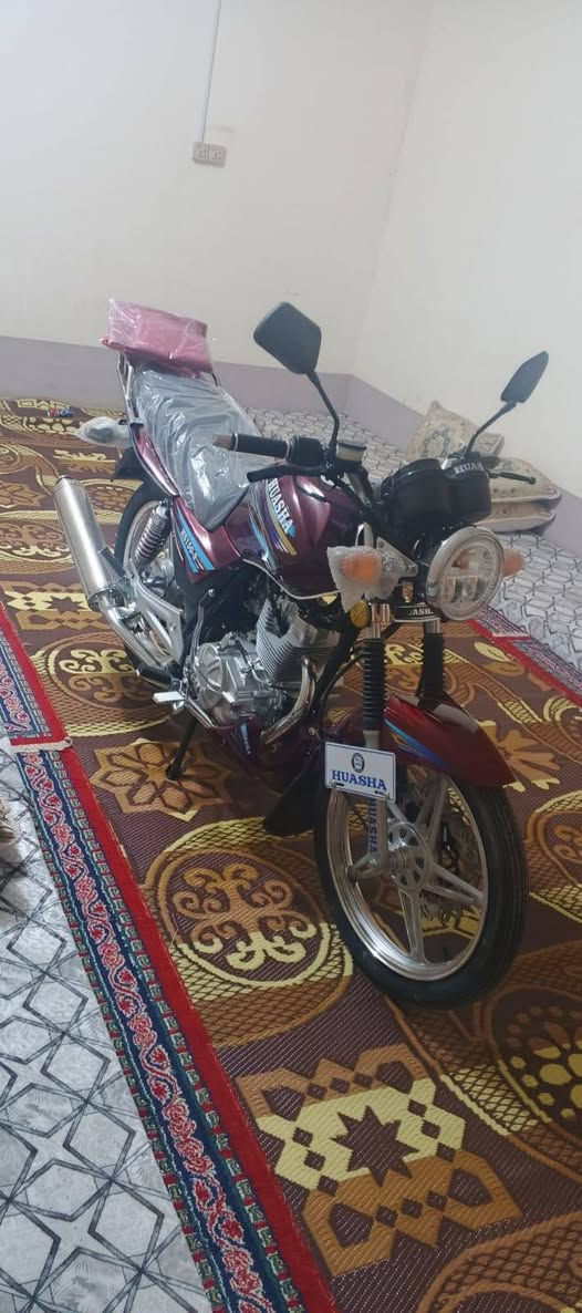 السلام عليكم دراجه هايوش موديل 25 للبيع وترهم مراوس حسب القناعه دراجه بعدها زيرو بنزين ما محطوط بها***********   هذا الرقم والخاص مفتوح
