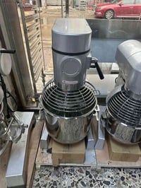 خلاط كيك 30لتر • جديد • الديوانية