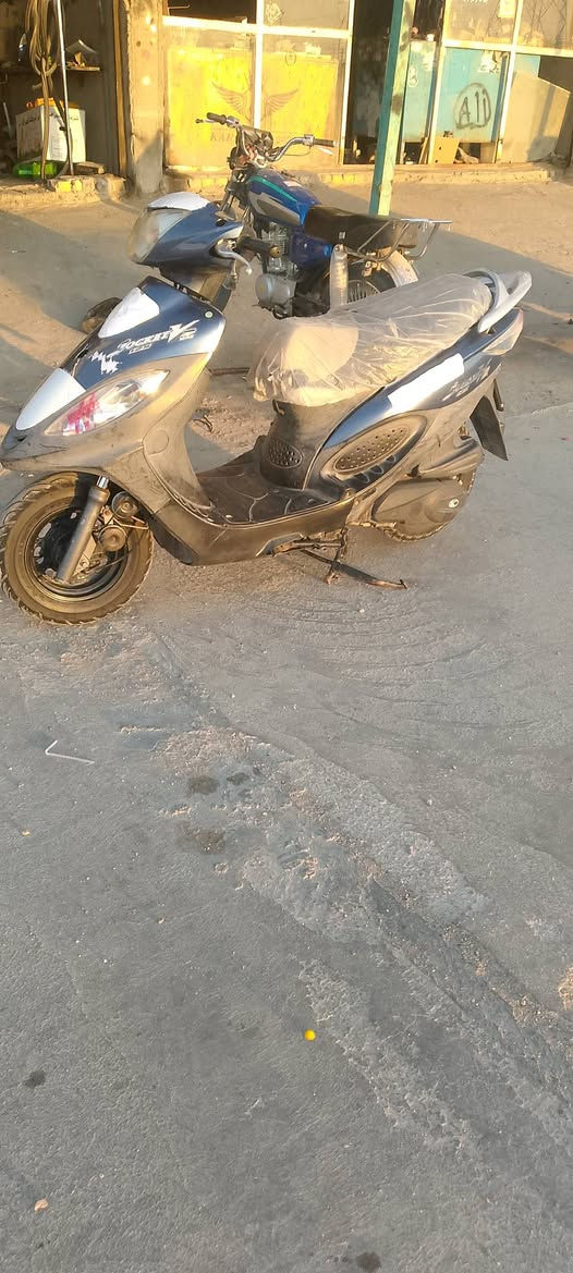 سلام عليكم دراجه كامكو في تو نثيه 14دراجه مبدل بس زنجيل دراجه خير من الله شلعه ومعدل وتجي وشوف ودراجه ناعمه سعر575وبيه مجال قليل مكاني رفاعي او مراوس بيراني كلك اوراق عادي حربي بس كون نضيفه حته لو اطي فرق


**إذا كنت صاحب هذا الإعلان وتريد حذفه لأي سبب، رجاءا أرسل رسالة إلى الدعم الفني**