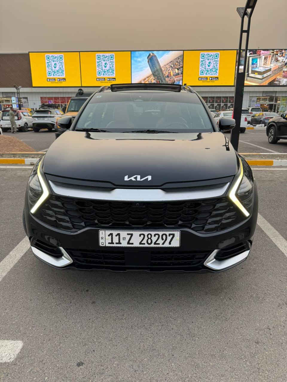 السلام عليكم
سبورتج موديل 2023 امريكي اكس لارج 
للبيع
حادثها دعامية وبنيد 
فول مواصفات 
مكينه 2500 
بانوراما
بصمه +ابواب 
ترحيب اضاءة 
شاشة طويلة 
انضمه قيادة 
اشارة بالمري 
رادار نقطة عمياء 
رادار قيادة الي 
اوتو بارك 
اوتو ستوب 
هند بريك بصمه 
حساس خلفي 
كشن كهرباء 
كشن جلد 
تدفئة كشنات
تبريد قطعتين 
لايت زينون 
لد نهاري اكس 
بك لايت لد 
كروز مثبت سرعه 
تشغيل عن بعد 
 
ماشية 58 ميل
رقم بغداد الدولي 

السعر 212$

مكان السيارة بغداد 
***********
