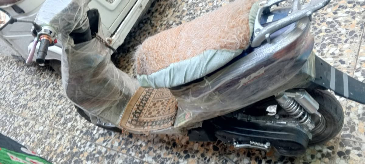 سلام عليكم ورحمه الله وبركاته دراجه عصفوريه البيع  نكره سلف نضيفه وشغاله كله رقم صاحب دراجه أنا مكلف بالنشر بغداد فقط شراي اتصل علا رقم *********** من رخصه الادمن المحترم
