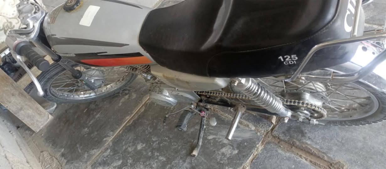 دراجه نامه للبيع كلك كلك 
محرك سيجي نامه مفتوح 
غراض كله جدد جاهزه السعر خاص 
*********** ناصريه مركز الحولي الجديد،
