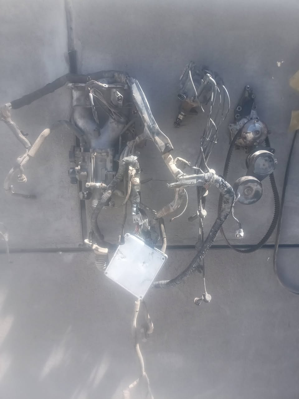 كير 2 ونص 3 خطوط جديد شرط  
باور جديد0 سلف جديد كلج مروحه جديد
عقل وضفير 2 ونص جديد السعر شلع 7 وراق
هاذه رقمي *********** 
دينمو شغال كمبريسر تبريد شغال ديلكو وتخم واير بلك اصلي 
تخم نوزلات وثلاجه 2 ونص جدد شرط
العنوان العماره المجر الكبير
