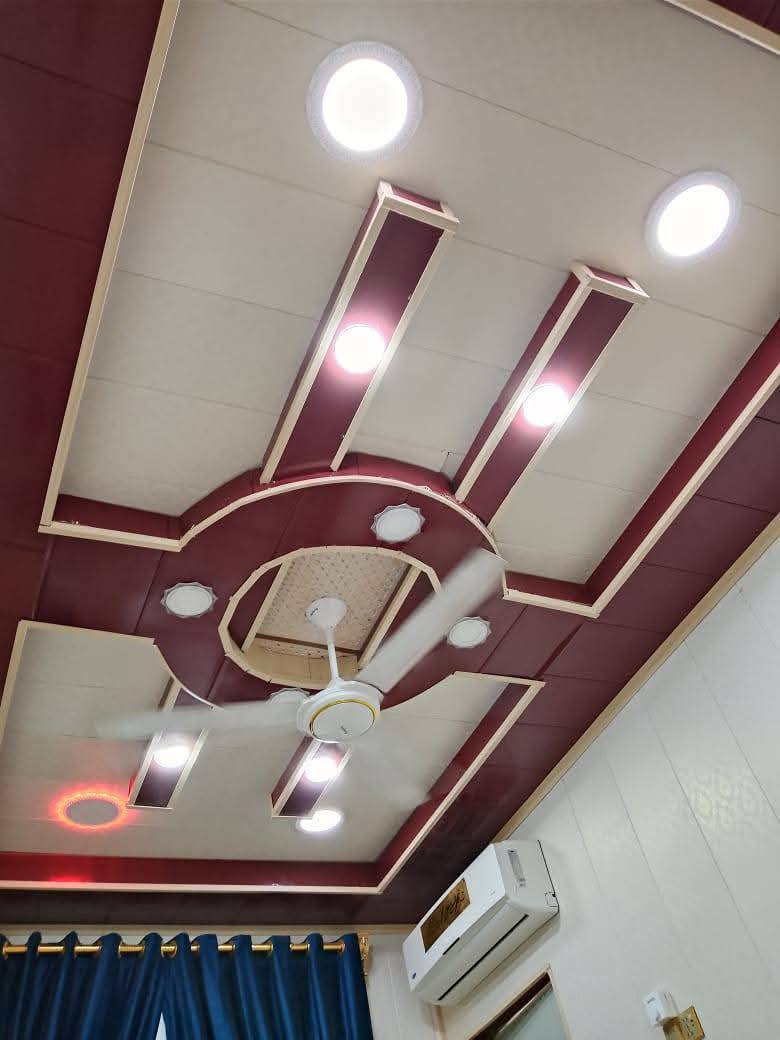 للبيع
بيت ٨٤م طابق ونص امامي

ركن وجه واحد

واقع حال ١١٤م

سعر ٩٥ بيه مجال

يقع في حي الشهداء قرب شارع المحسن

يحتوي على صاله ومطبخ وصحيات واستقبال

الطابق الثاني غرفه فقط

موبايل للاستفسار ***********
