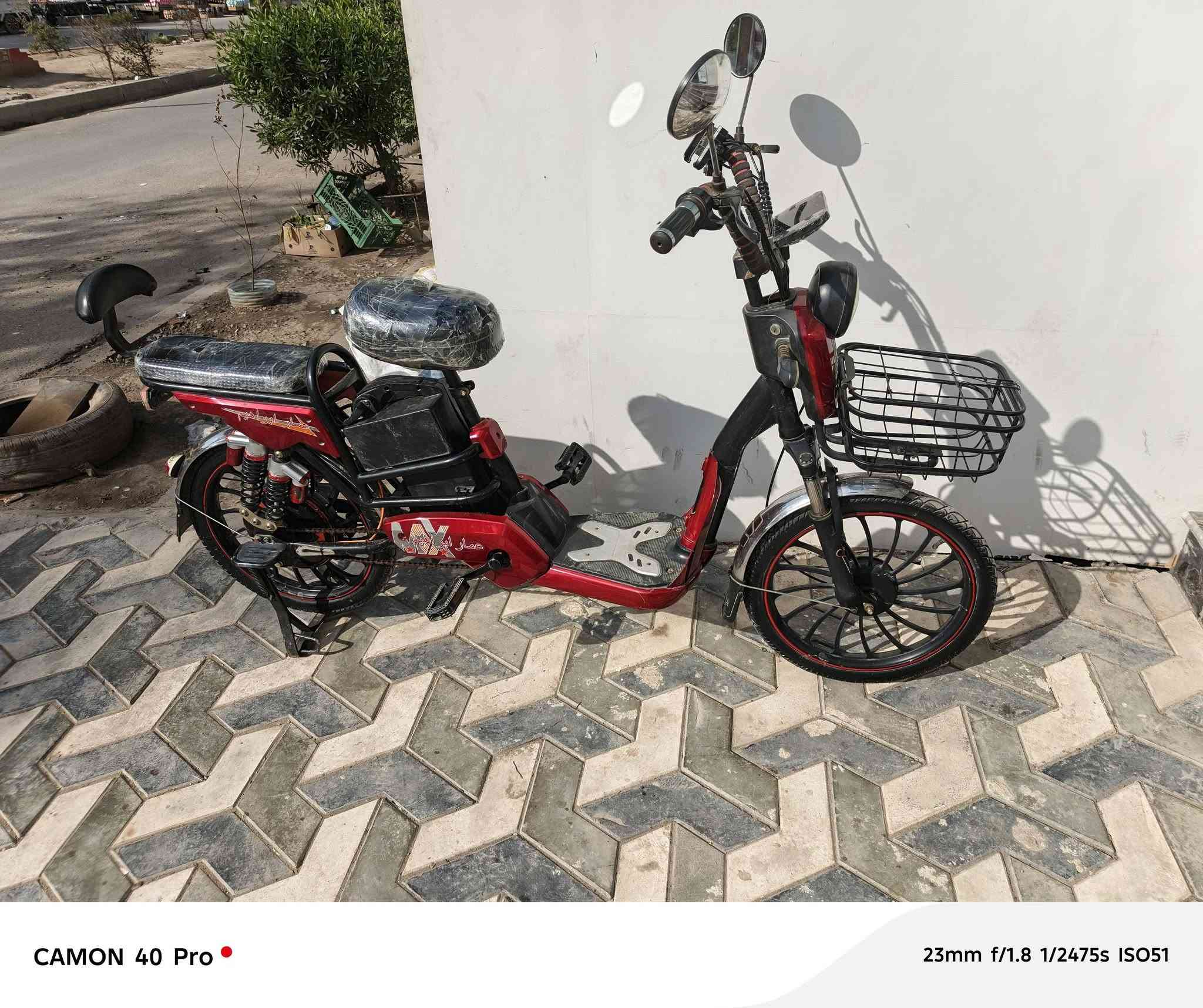 السلام عليكم باسق الشحن للبيع نظافه 100% اي نقص ما بي بطاريات نظيفات عنواني بعقوبهن السعر 300 بمجال***********
