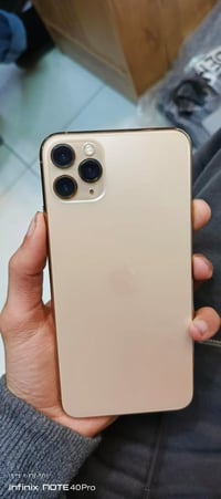 آيفون ١١ برو ماكس • ٢٥٦ • شاشة ابل اصلية