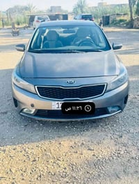 سيراتو موديل ١٧ رقم مثنى حره  مواصفات نص فول  ضرر رشات صبغ  السعر 113 ...