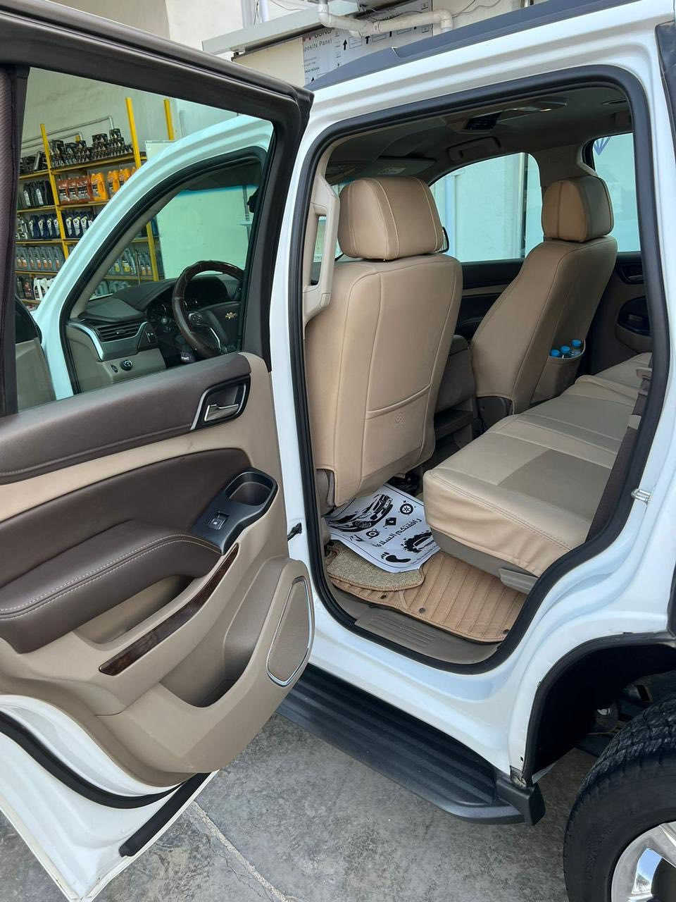 سلام وعليكم تاهو 2018خليجي وكاله المنصور السياره كفاله فقط تبديل جاملغ امامي اصلي بدون صبغ موصفات حساس امامي خلفي كامره خلفيه شاشه قاصه ويل كب 22كشنات كهربائي العنوان البصره المعقل السعر 350وبيه مجال *********** ماشيه 86. الف حقيقي بسمي تحويل ثاني يوم
