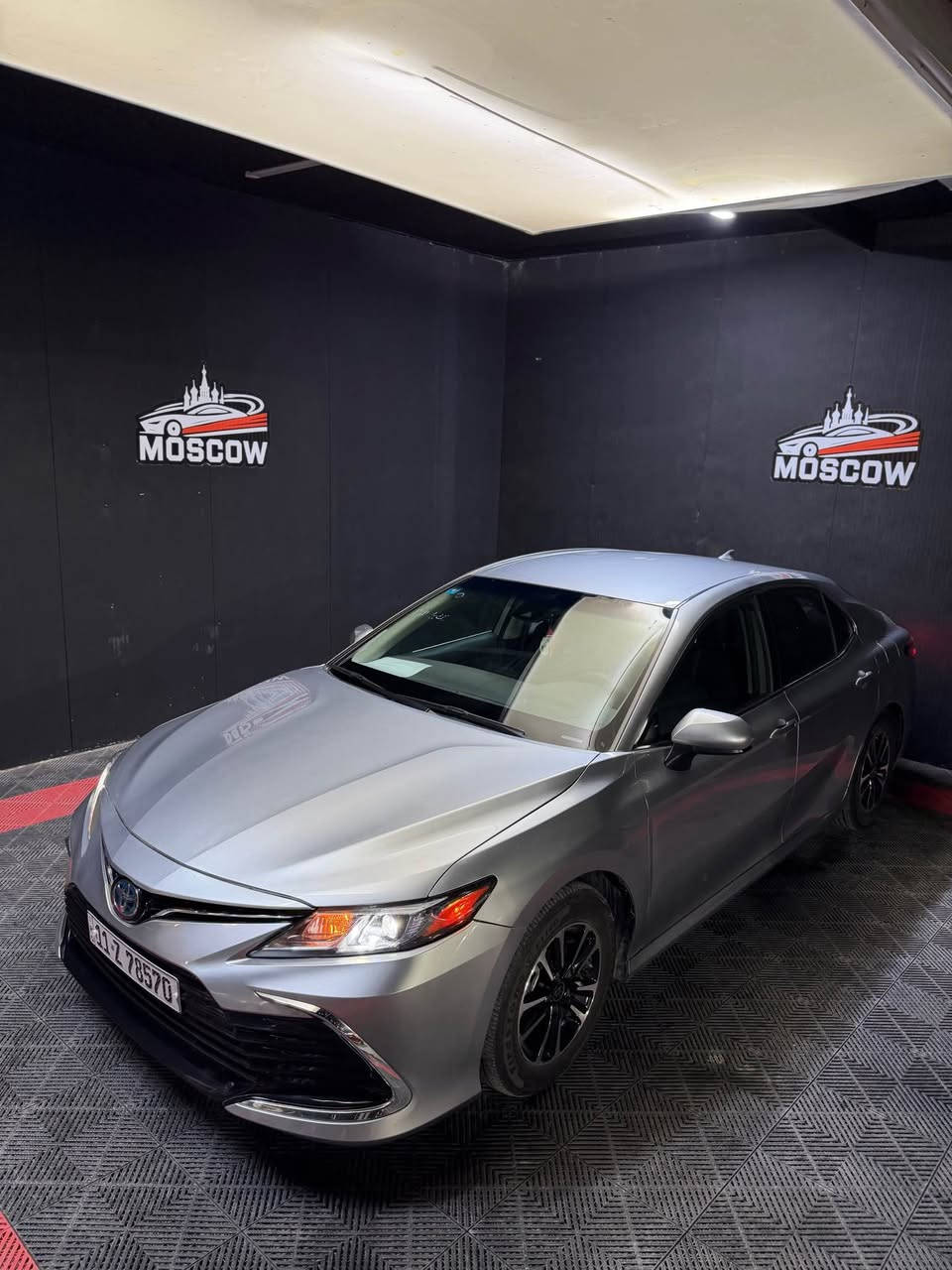 السلام عليكم

Toyota CAMRY LE 2024

السيارة للبيع او مراوس 

السياره مرقم بغداد 

السيارة ماشيه 16 الف ميل 

الموديل:2024

الفئة: le  هايبرد بصمه 

اللون: سلفر   

المحرك: 4 سلندر 2500

الضرر : جاملغ وبنيد تبديل ومصبوغ  

المواصفات: 

شاشة كبيرة 

بصمة تشغيل

باب بصمة

نقطة عمياء

رادار أمامي تفاعلي

رادار للاجتياز الجانبي

بريك ذاتي عندي تفعيل الرادار

تحديد مسار ذكي 

كشن كهربائي

لايتات اوتو زنون ولدات بلادي  

ثلاثة أنظمة للقيادة

سايد بريك بصمة + مفتاح الاوتو هولد 

السعر : 185 وبيها مجال قليل 

مكان السيارة كربلاء او بغداد  

شراي يتصل على الرقم :*********** او وتساب 

رقم الشاصي

4T1C31AKXRU629812 كربلاء, العراق
