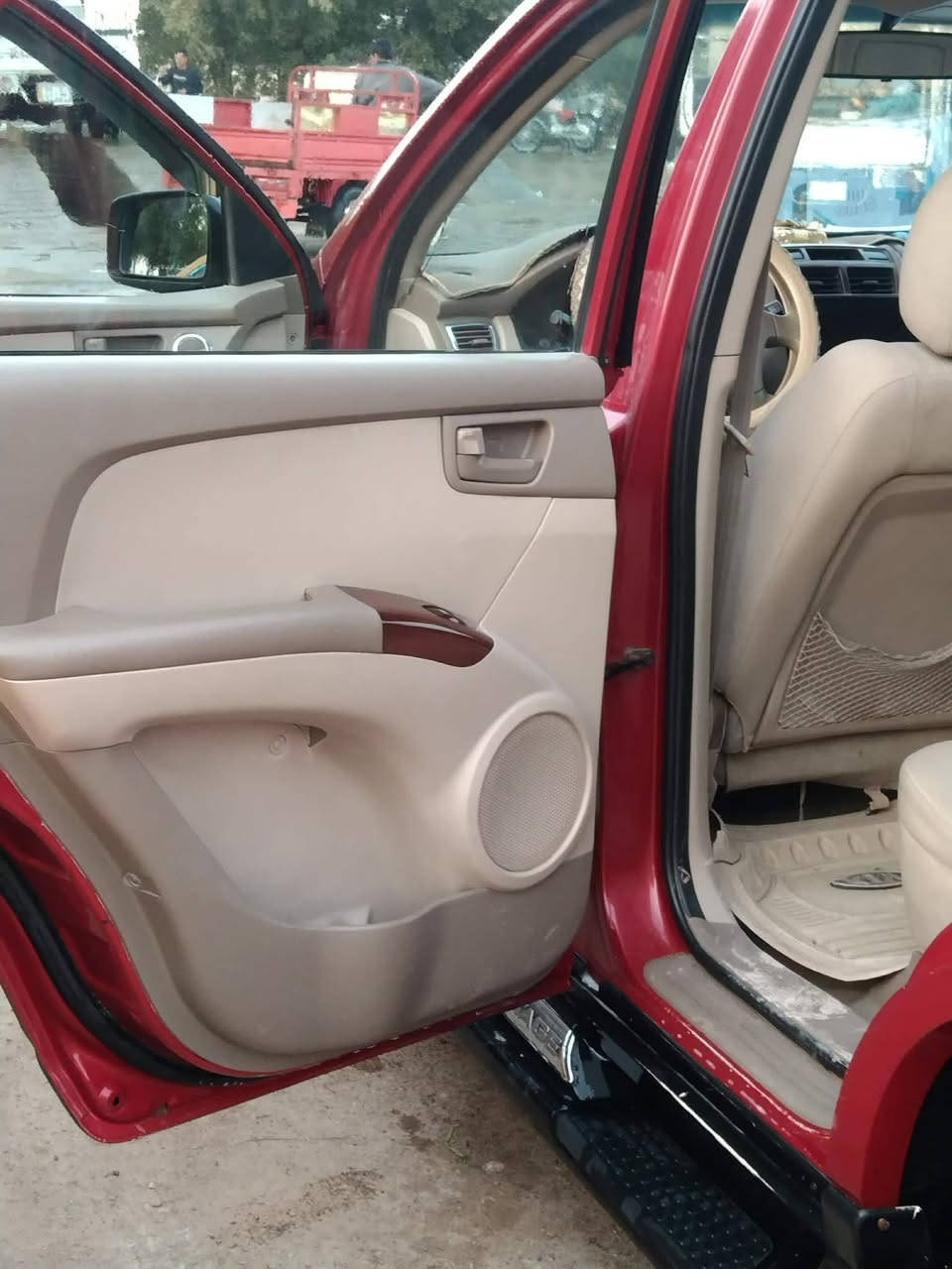 سلام عليكم ورحمة الله وبركاته كياسبوتج للبيع م٢٠٠٩كفاله عامه السونارمرفق مع الصورمكينه ٢٠٠٠دوش خليجي مكان السياره عماره والشرعي عماره السعر١٢٠اي استفسارع الرقم***********
