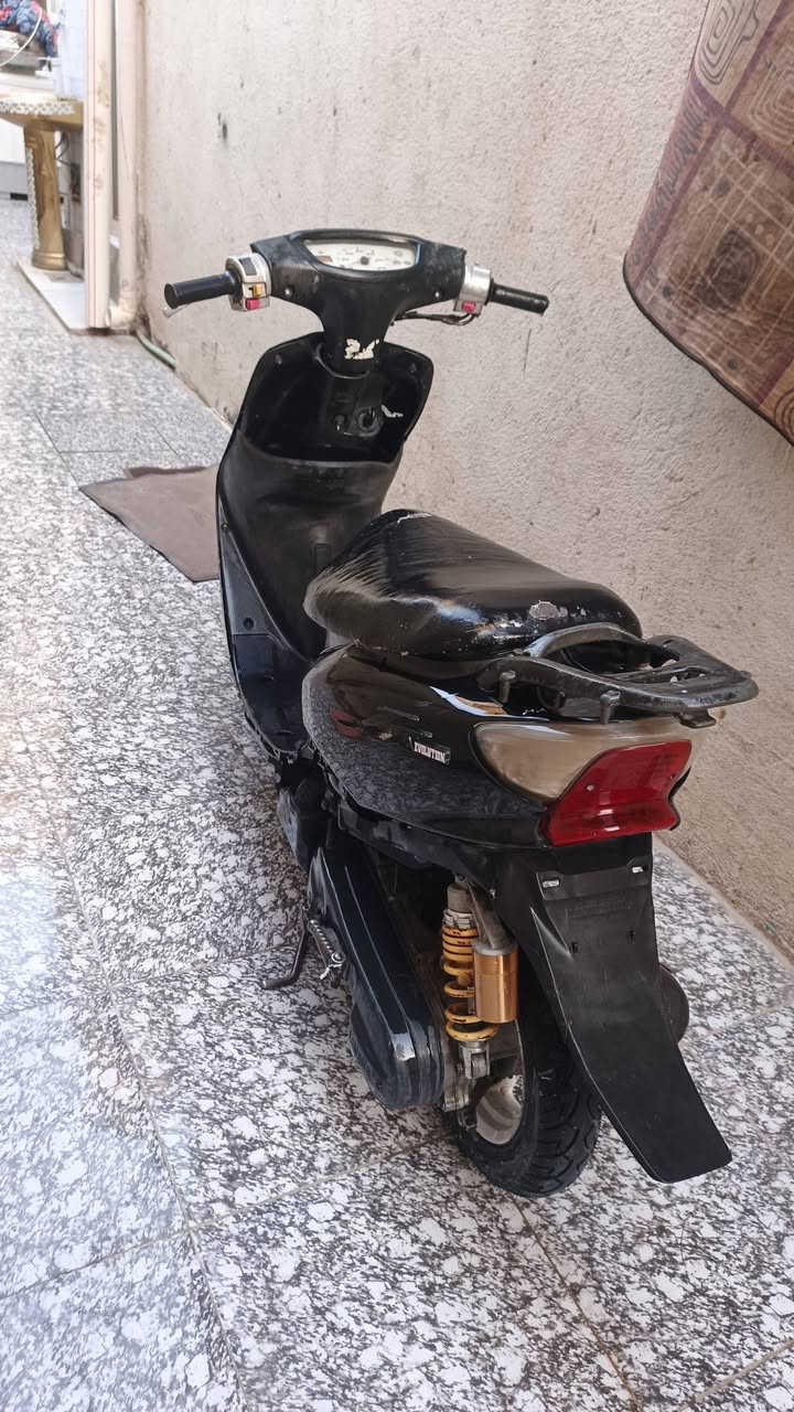 السلام عليكم دراجه عصفوري كامله كلشي دك ال 60  وين ماتريد روح بيها سعر خاص
***********
