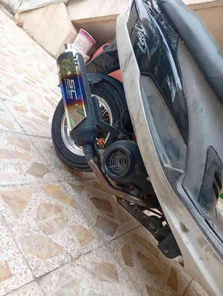 سلام عليكم
دراجه ماكس منغولي 50 مفتوحه مره وحده صار اله أقل الشهر شرط شلعه ومعدل كلشي شغال بيه كهربائيات سلف نكره هندر شغاله منطول الطول عداد لايت عالي ناصي اشاير (كلشي بيه شغال )للبيع او المراوس بعدله نضيفه دراجه بيه تزويد 
ويلات 
دبلات امامي 
دبل خلفي سبع الوان
قطره دهن
شوته اربع ولفات 
سلف رياضي 55
صالنصه رياضي SC
مروحه رياضي 
السعر 650 وبيه مجال 
العنوان الناصريه مركز اريدو
*********** بي واتساب
