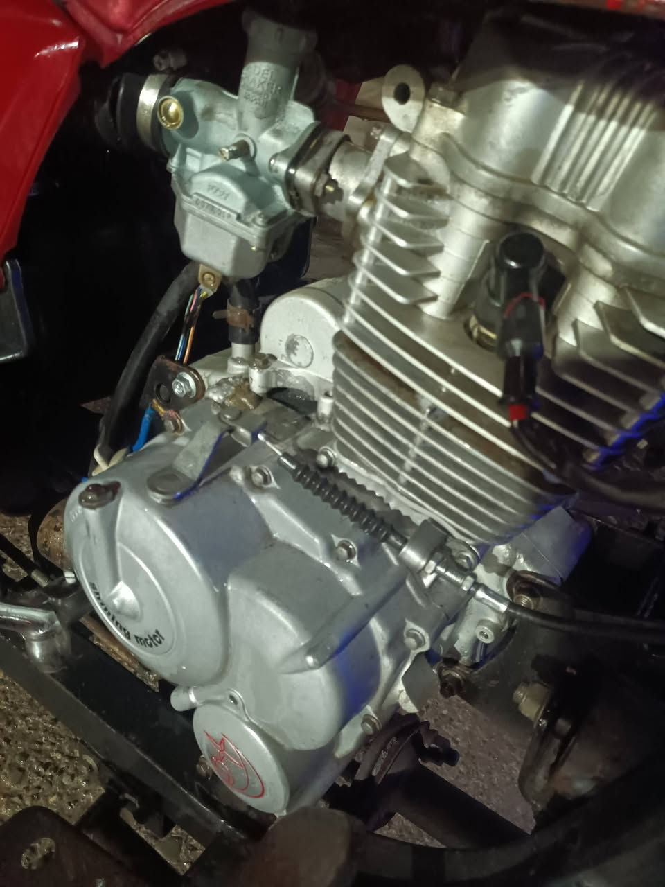 ستوته للبيع مكينه نضيفه وناعمه كلشي شغال بيها شرط سعرها مليون 100 وبيها مجال اخوان متوازي علا سعره مكاني ايمن يم جسر الثالث الشراي يتصل ***********
