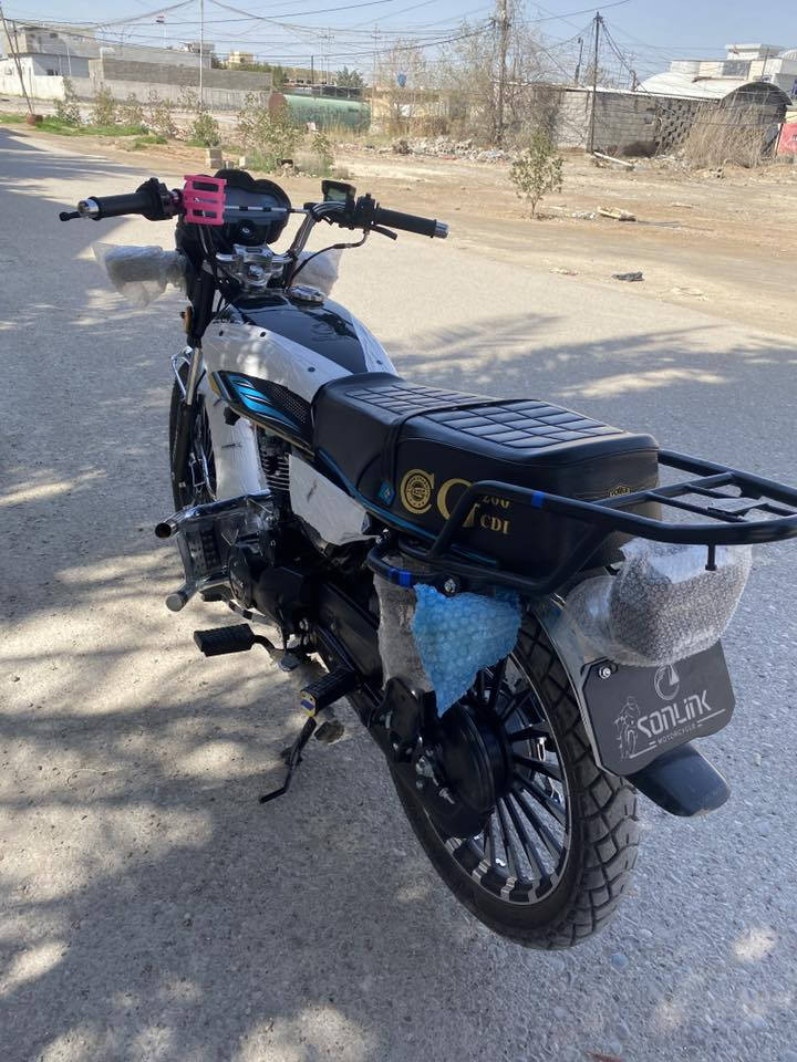 سلام عليكم سيفان ٢٥ دراجة زيرو مصار سبوعين نازلة مكفولة من كلشي بصمتين سويجين شاشة عرض سعرها ٧٧٥وبيهامجال حك جية مكاني ديالى خالص هبهب ***********
