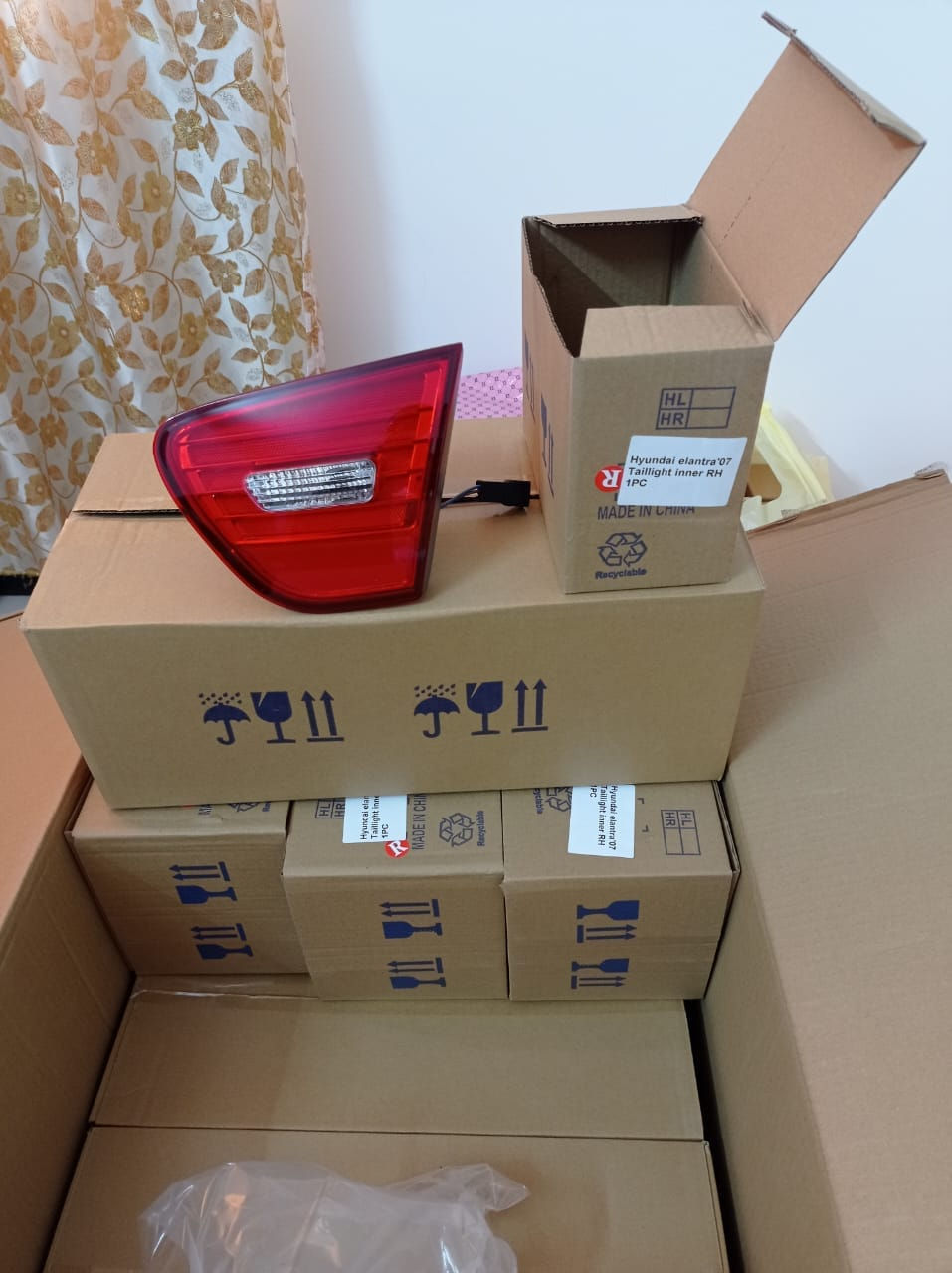 سلام عليكم ومن رخصة الادمن المحترم.
يتوفر بك لايتات النترا مقدسة سعر الزوج ٤٠ الف للقطع الخارجية ( على الجاملغ)
و سعر الزوج للقطع الداخلية ٢٠الف ( على الجنطة).
توصيل بغداد مجانا والمحافظات ب٥ الاف 
للطلب يرجى ذكر رقم موبايل وعنوان او مراسلة الصفحة أو الرقم واتساب ***********
