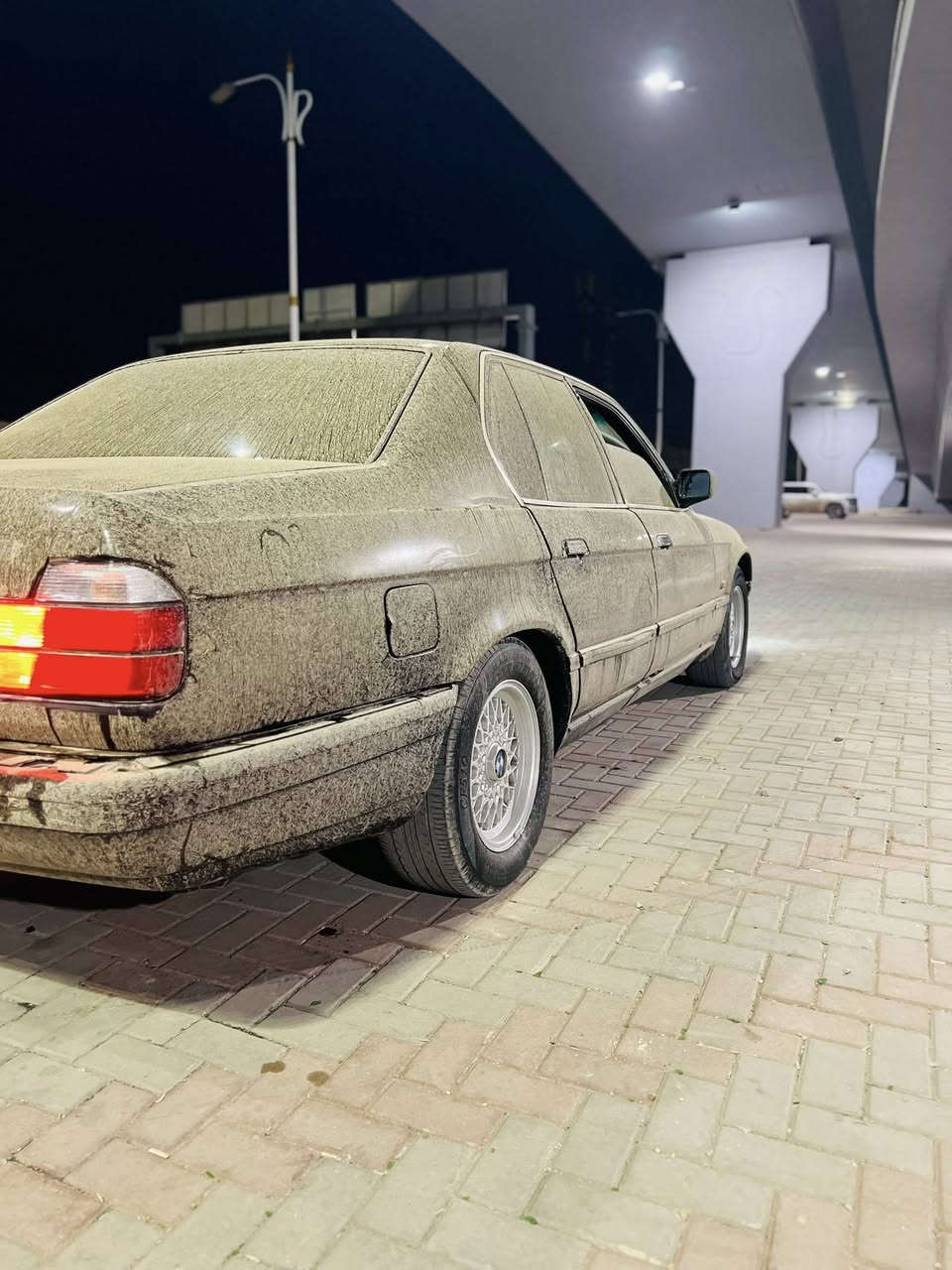 للبيع
بيم حجم 735
السعر 45 وبيها مجال 
رقم صلاح الدين  مشروع وطني 
سنويه لل27
شرط التحويل 
محرك كير شرط 
تخم تاير جديد
صدر جديد
كهربائيات كلها شغاله 
مسجل اربع سماعات 
آربع بطائن بوب جدد 
دشبول جديد
السياره جاهزه ماناقصها شي مكان السيآره تكريت الأستفسار آتصل ع صاحبها 
***********
