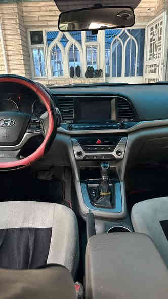 السلام عليكم النترا مديل 2017وارد امريكي للبيع موجوده صورة الحادث بالمنشور وهنا بالعراق صار بيها حادث خلفي  محرك الفين دوش تخم تاير كامرا وشاشه تبريد شغال 
مكان السياره بغداد الكماليه 
السعر 110 
***********
