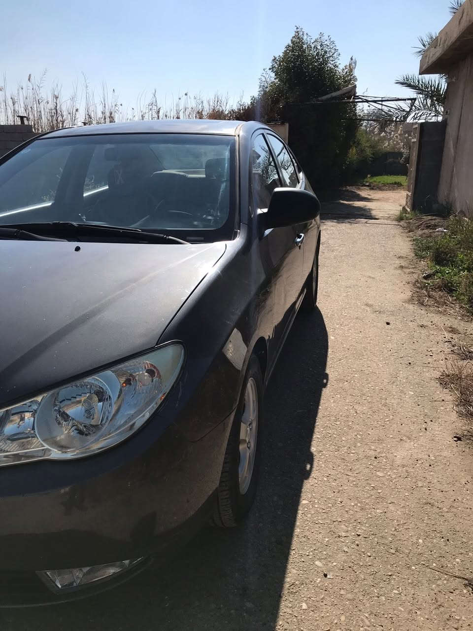 السلام عليكم هيونداي النترا 2008 رقم بغداد انگليزي بأسمي سنويه لحد 2029 هزه جديده السياره بيها اربع قطع صبغ اثر شخوط محرك 2000 دوش  تبريد شغال  تدفئه شغاله 
السياره تخم تاير جديد 4 ويل كب حجم 15 يدات نيكل فتحه سقف تحكم مري شاشه السيارة جاهزه من كلشي 
السعر ٩٥ وبيها مجال بسيط للبيع او المراوس حسب القناعه 
للاستفسار الاتصال على الارقام التاليه 
كورك /***********
اسيا /***********
المكان المحموديه اللطيفيه
