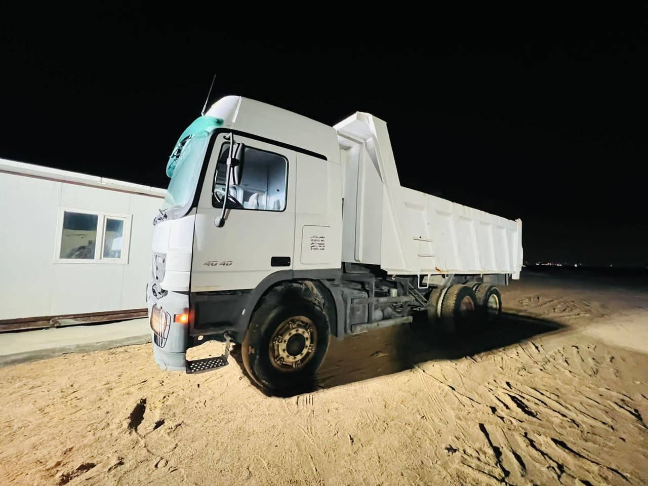 السلام عليكم
اكتروز سكس 2006 ومعلايه 2020 
مكينه 6 كير عادي فيتيس مجموعه جي إف وربع 
مكفوله كفاله عامه ارقام وسنويه صادرات 
السياره جاهزه للشغل كبل مكان السياره بصره رقمي ***********
