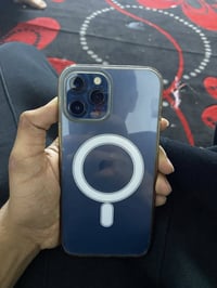 ايفون 12 برو ماكس ذاكره 256 تك سيمكارت الجهاز نضافه 98% بطاريه 90 سعره...