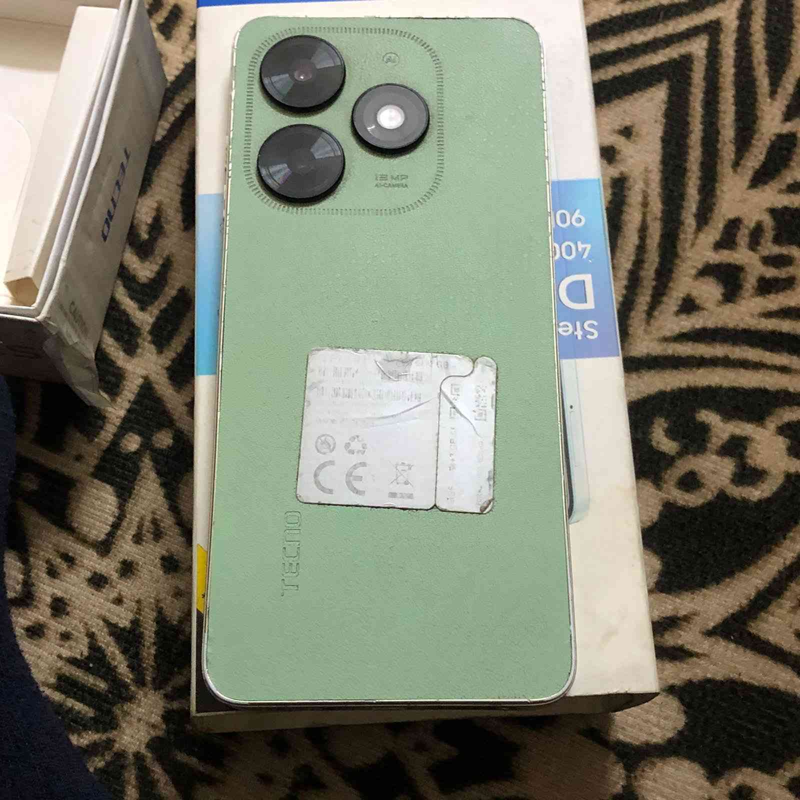 تكنو كو سبارك 2024 ذاكرة 64 مستخدم السعر 75 
مكاني بغداد شارع حيفا ***********
