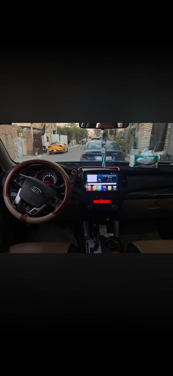 سورنتو مديل 13 
خليجي مكفوله من ضربة 
مكينة 2400 دوش 4 سلندر 
7 راكب 
مواصفات عدى البصمه
تحكمات جهتين 
معدل 120 جرس 
اشاير مري 
مري شفط
تبريد 3 قطع 
زوج تاير جديد باتري جديد 
السياره خير من الله 
بيها رش صبغ فقط موضح بالسونار
رقم بغداد بأسمي
سعر 118$
*********** مكاني بغداد
