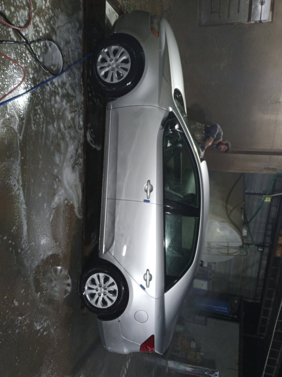 السلام عليكم
للبيع :كيا فورتي موديل 12 حادثها جاملغ ايمن امامي عكس السايق وصار بيه جراد هو و البنيد وصبغتهن +شبر يم قبق البنزين  محرك مفتوح مبدل كازكيت فقط رقمها كربلاء انكليزي وبأسمي مكاني بابل ماشيه 110 السعر 87 ورجال قليل حك الجيه ***********
