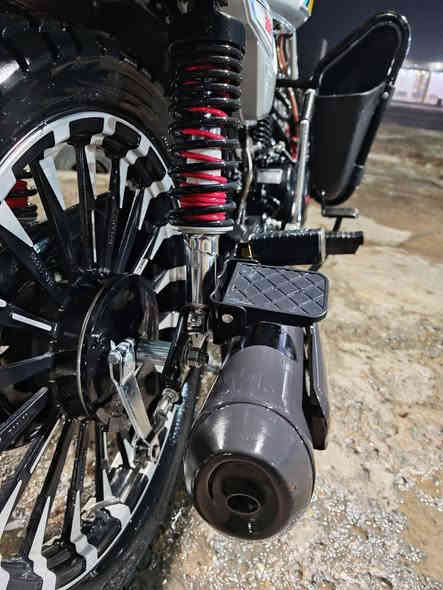 ايراني 2025 دراجه كفاله من تاير للتاير
دراجه ضاغطه  و زنجيل المرغوب مو جواكيج 
مكاني بغداد 
السعر 875 
واتساب ***********
