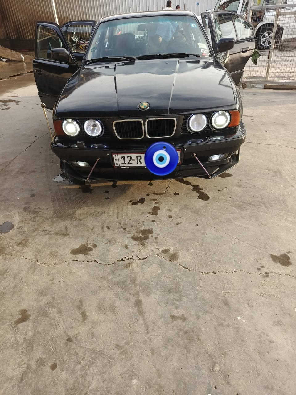 اللهم صل على محمد وآل محمد

بي ام 520 مسكر عدل گير عادي موديل 1991 

كفالة منين متريد اكفلك كير محرك كهربائيات تدفئة تبريد  تايرات ويل خلية  من الدعامية للدعامية +رقم الماني نينوى (مشروع وطني) سنويتها حدها لل27 يلة تنتهي وداخلة هزة + بإسمي اني راعيها  مكاني بغداد الحسينية مال الراشدية 

سيارة من اكول تعبت عليها مو شلون ما جان الله وكيلكم يعني مال جناي مو بياع شراي الياخذها ما يصرف عليها اي شي نهائيا الله  وكيلكم    السعر 68 وبيها مجال قليل واتشرف باليجي

وهذا رقمي ***********  اخاف ما متواجد بالخاص
