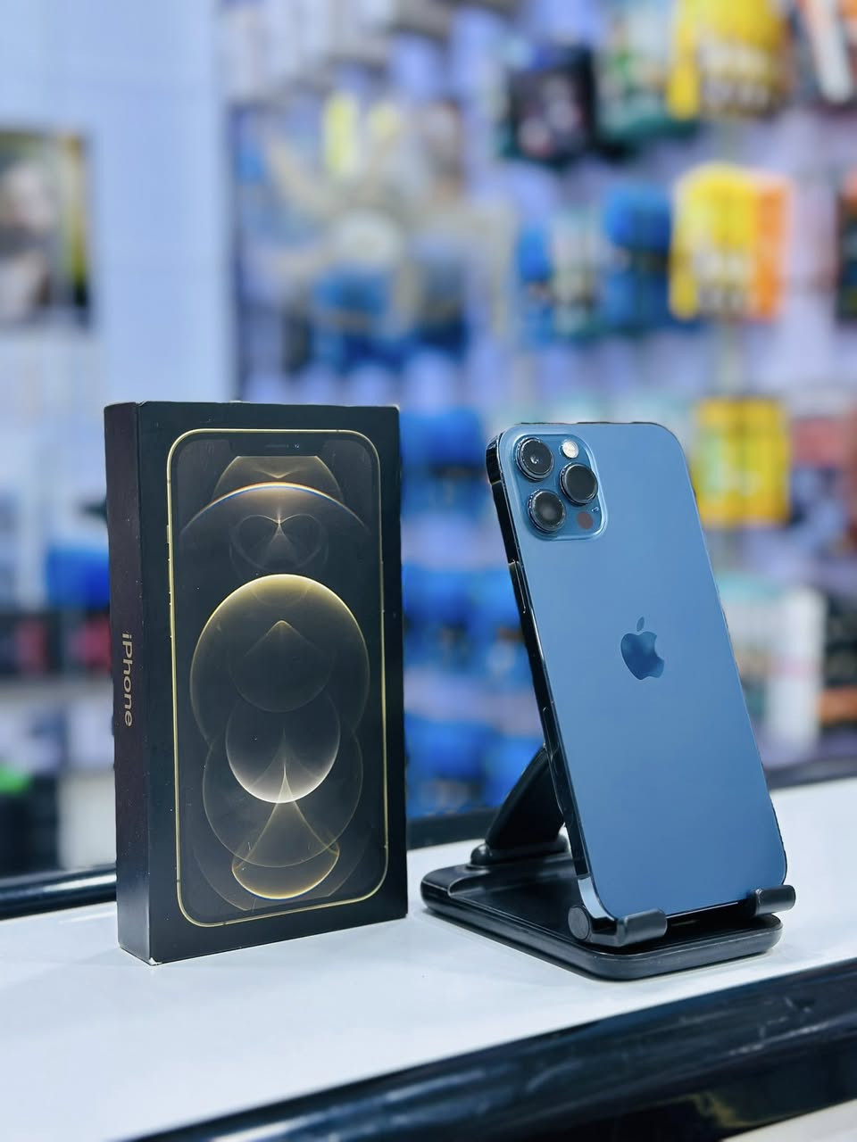 السلام عليكم متوفر:

♠️أيفون 12 برو ماكس ذاكرة 256 مستبدل شاشة بطارية 100 ✔️.

☑️***********☑️

☑️مركز سفن فون للهواتف النقالة☑️
