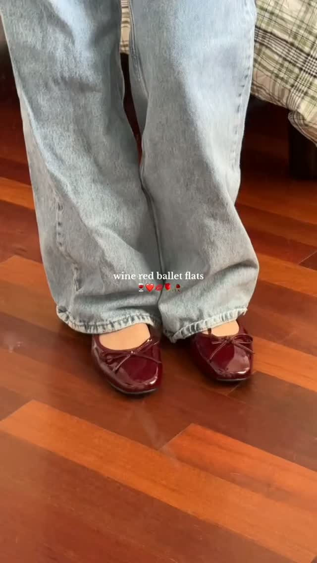 Red Flat Mary Jane Shoes 🍒
حذاء  احمر الترند ✦ ستايل عصري يخطف الأنظار ✨

💵 السعر: 21,000 دينار

✦ توصيل بغداد: ٤,٠٠٠
✦ باقي المحافظات: ٦,٠٠٠


**إذا كنت صاحب هذا الإعلان وتريد حذفه لأي سبب، رجاءا أرسل رسالة إلى الدعم الفني**