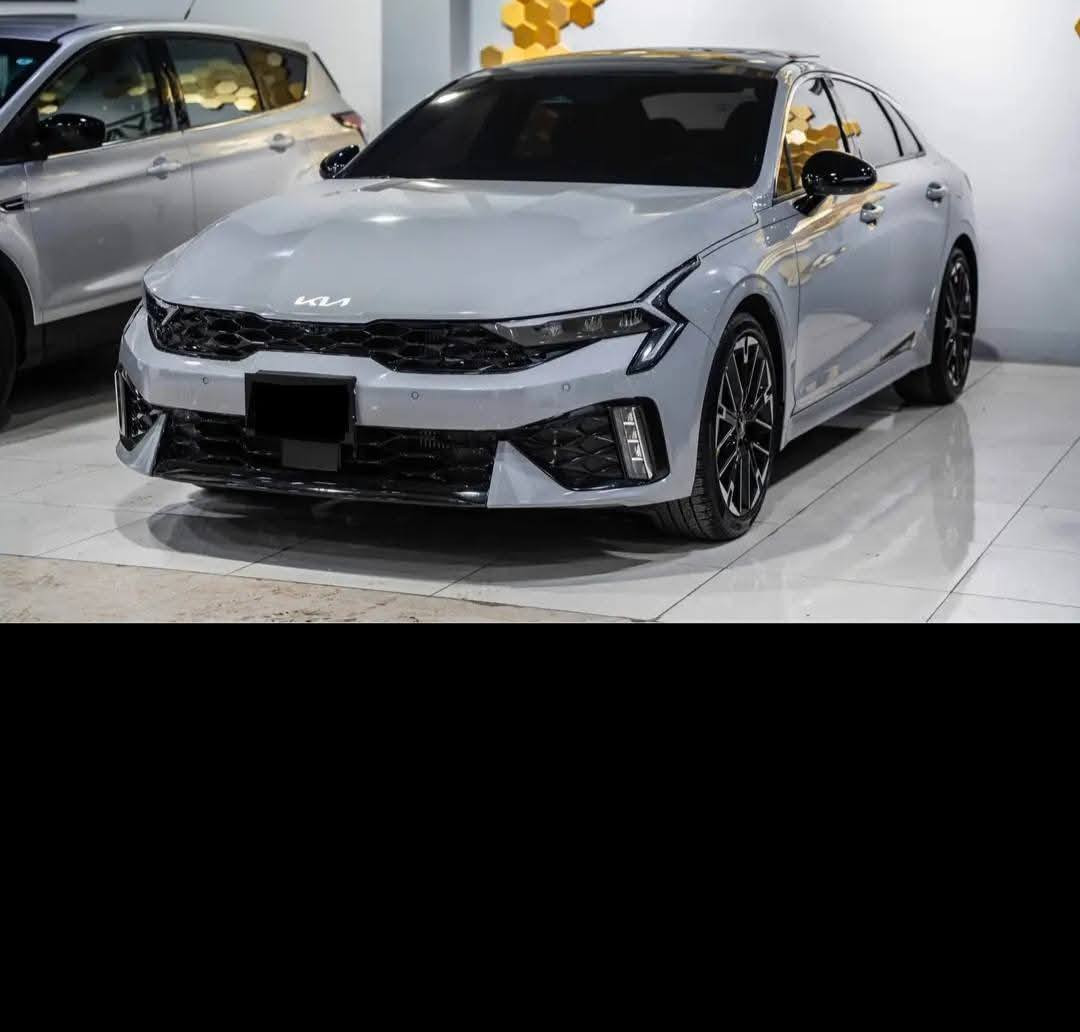 K5 GT موديل 2025
ماشيه 7000 ميل

مكينه 2.5 توربو 
السيارة كاتي اربيل باقي شهرين عالترقيم
مواصفاتها معروفة 

لايت زينون عالي ناصي  LED 

بيها جاملغ صبغ و ربع بونيد

اشاير مري نقط عمياء  رادار امامي خلفي تحذير

توقف ذاتي جميع الجهات  فول بصمة ابواب تشغيل 

تشغيل عن بعد مواصفاتها البقية معروفة 

ايرباك ستيرن 

 مكان السياره كركوك 

سعرها 228 وبيها مجال 

للتواصل خاص او على رقم 

***********
