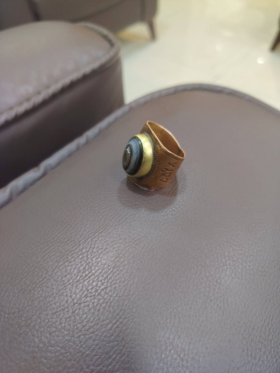 لسلام عليكم للبيع بس ليعرف سعره يدخل


**إذا كنت صاحب هذا الإعلان وتريد حذفه لأي سبب، رجاءا أرسل رسالة إلى الدعم الفني**