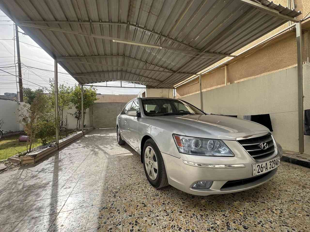 السلام عليكم للبيع سونتا
وارد امريكي موديل 2010 
محرك 2400 المرغوب
رقم انكليزي رقم وسنويه 2030
لون سلفر بدون تقحيل بدون بارد
مكينه شرط التبخير والصرف
كير جديد صدر خلفي امامي جديد السياره بدون اي نقص 
بجم كبس بدون ايرباك
ضرر جاملغ خلفي وقطعتي كلير 
السعر 117 مجال قليل 
العنوان تكريت القادسيه
*********** ‬
***********
