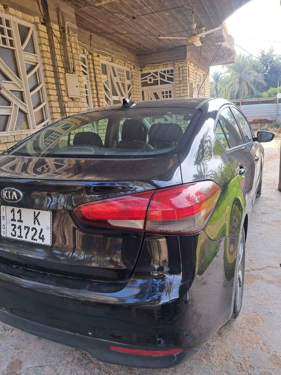 سلام عليكم
من رخصة الآدمن 

كيا فورتي 2018 وارد امريكي 

رقم بغداد بأسمي تحويل مباشر 

مكينة 2000 دووش

حادث السيارة چاملغ وحاجب البنيد بدون دواخل 

🔴 فول عدى الفتحة والبصمة 🔴 

السعر 115 وبيهه مجال بسيط 

مكان السيارة كربلاء الحسينية 

للأستفسار ***********
