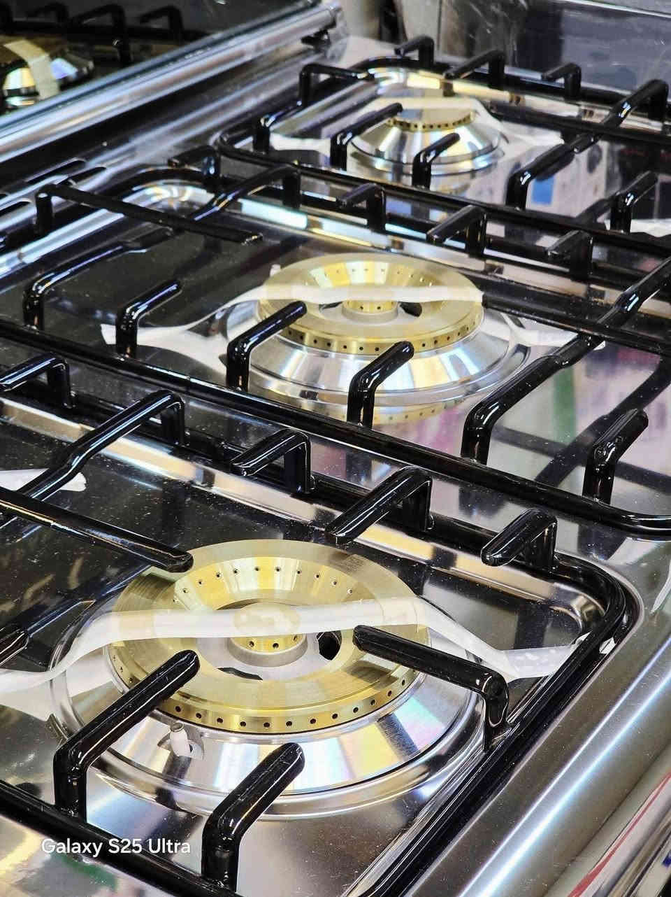 طباخ تويوسيت ايطالي كامل 🇮🇹🇮🇹🔥افضل طباخ على مستوى العراق 🇮🇶 🔥متوفر حجمين✌️
**وفرناها بسعر المصنع 🏭**
{حجم60×60يتكون من4مشاعل}
{حجم90×60يتكون من5مشاعل}
1_نضام سيفتي حمايه 
2_نظام تشغيل مزدوج الفرن 
3_مزود بشوايه دجاج 
4_قداحه كهرباء 
5_مصباح بلفرن 
6_مروح تدورير الهواء بلفرن 
7_فان خارجي  لتبريد الفرن 
8_مانع لتسريب الغازي 
9_ستل ستيل مضاد للصدأ
🚛🚖متوفر توصيل جميع محافظات العراق 🇮🇶 🚖🛻
💎معرض الجوهرة💎 
موصل / حي القادسية الثانية مقابل بدالة الزهور مجاور مول الكوثر 
***********
***********
@أبرز المعجبين 
معرض الجوهرة Singapore
