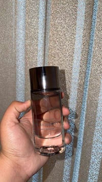 آيسي مياكي لو سيل ديسي  مستخدم رشات قليلة جدا كم رشة  المصدر نيش كورنر...