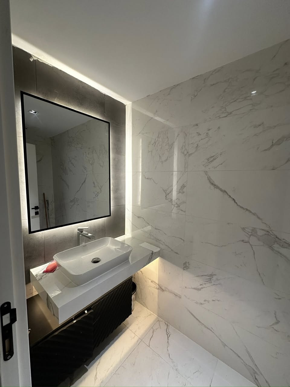 Boulevard three bedroom furniture for rent 1500$ 
WhatsApp *********** 

Boulevard'da üç yatak odalı mobilyalı daire kiralık 1500$
WhatsApp ***********

أثاث ثلاث غرف نوم للإيجار في بوليفارد، 1500 دولار أمريكي
للتواصل عبر واتساب: ***********

بۆلیڤار سێ ژووری نوستن راخراو بۆ کرێ 1500$ 
واتسئەپ ***********
