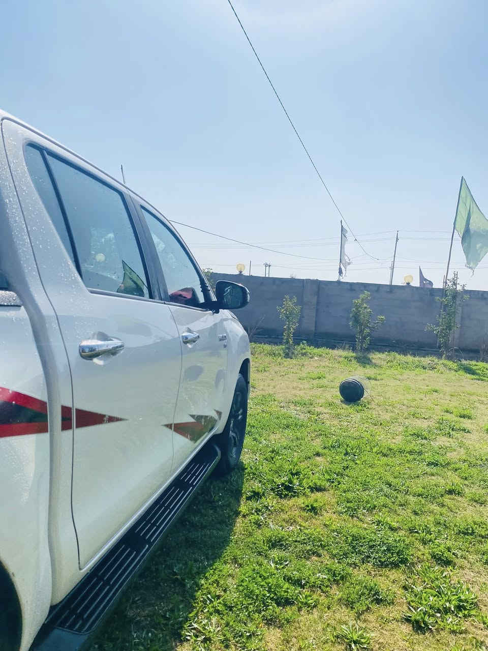 سلام عليكم👋
للبيع تيوتا هايلوكس🛻

تي ار دي 

كويتي باب اول 

موديل 2022 

رقم اربيل بأسمي 

فول مواصفات للاخير 

شاحن وايرلس 

حساس امامي خلفي 

قطعتين تبريد ❄️

٦ سماعات 🔊 

‏شاشة🖥️

بصمة 

باقي المواصفات معروفه فول 

🟩السعر عنده التصال      

لاستفسار 📞 

لاستفسار الاتصال ع الارقام التالية 📲📲

‏)(***********

تحياتي لجميع 🌹 🌸 🙏🏻 سلام عليكم👋 سلام عليكم👋
