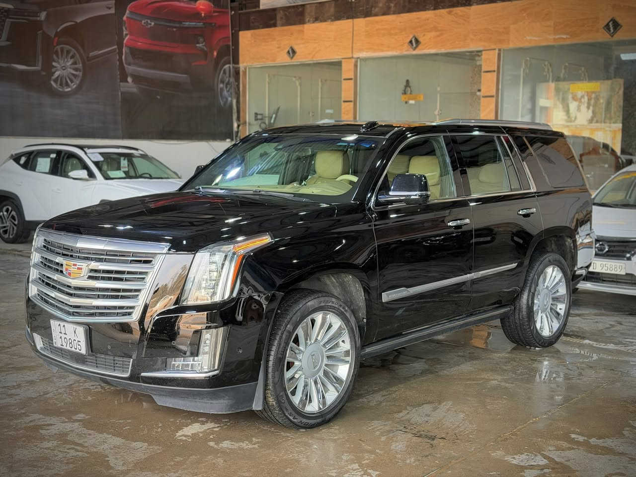 كاديلاك 2019
خليجي مكفوله كفاله عامه

فتحة سقف

داخل جلد 

داخل VIP منفصل 

دوسات كهرباء 

رادارات 

قيادة ذاتيهً

لدات امامي خلفي بلادي 

كشنات تبريد تدفأه 

الخلفي ججكات كهربائي 

السياره نظيفه

تخم تاير اصلي 

السياره جاهزه وبالعافية على الياخذها رقم بغداد

سعرها 40 الف وبيهه مجال 
عنوان زيونه ملعب شعجب 

***********
