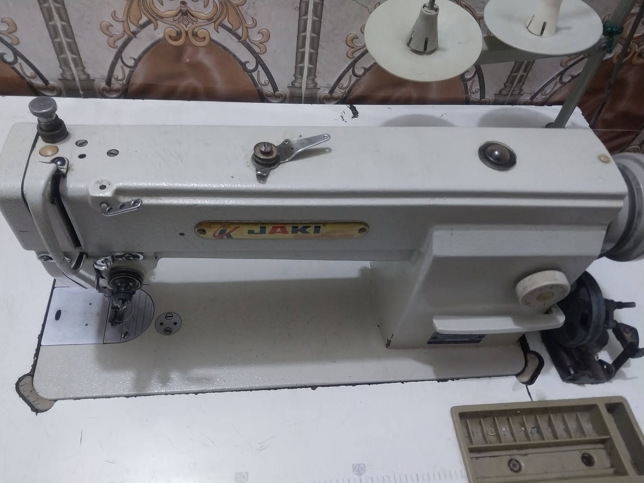 سلام عليكم مكينه جاك
نضيفه سعر ١٧٥ 
المكان الأمين ثانيه 
***********
