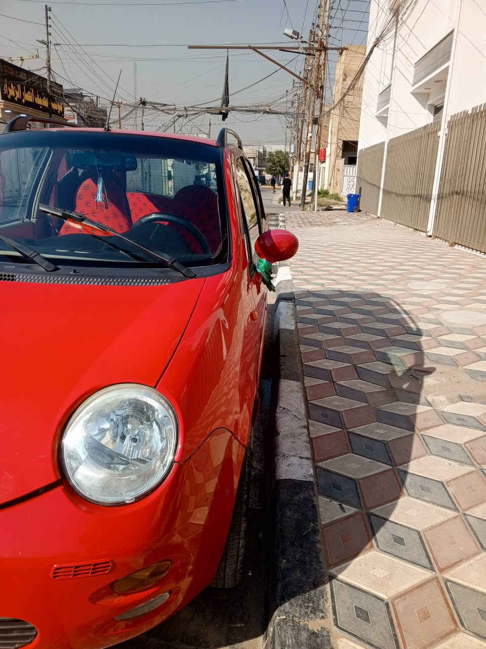 سلام عليكم كيو كيو موديل 12 ماشيه 42 حقيقي كلشي بيه بلادي مكان سياره بغداد وبسمي تحويل ثاني يوم سعر 38 رقم الواتساب ***********
